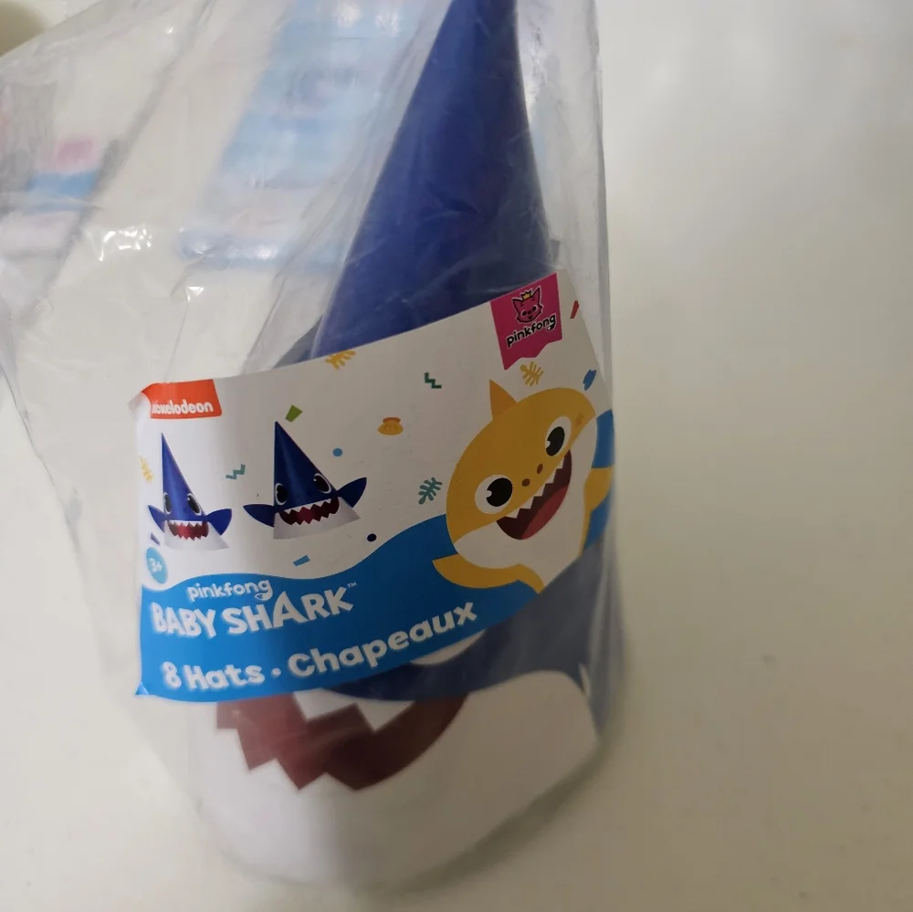 Baby Shark 32 piece Party Bundle